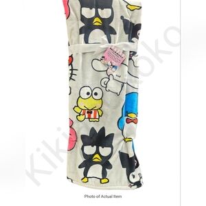 *LAST CHANCE & FINAL PRICE & LAST 1* HTF NWT Hello Kitty Plush Throws 60" x 70"